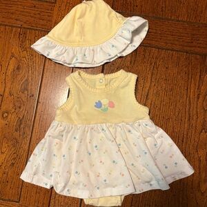 Baby Girl Spring/Summer Floral Dress Onesie with Matching Hat, 3 months